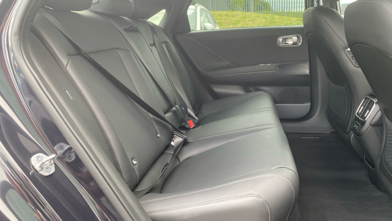 Hyundai IONIQ 6 168kW Ultimate 77kWh 4dr Auto Electric Saloon